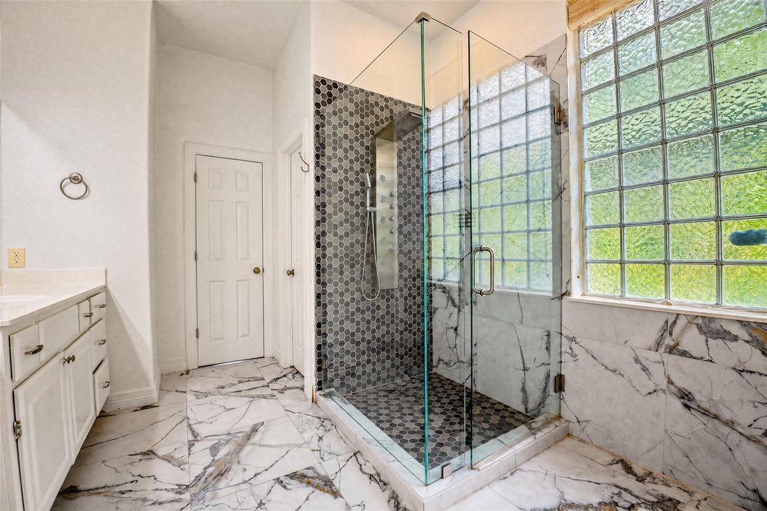 House in Round Rock, Texas, United States 5 - 18366168