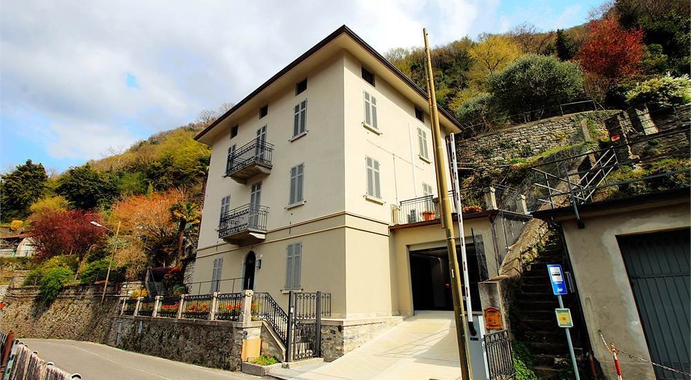 Villa in Nesso, Lombardy, Italy 2 - 18361979