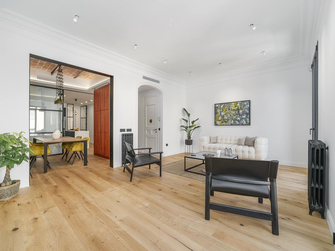 Apartment in Eixample, Barcelona, Spain 1 - 18025984