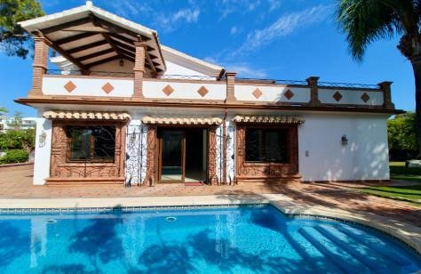 Villa in Estepona, Andalusia, Spain 2 - 18363452