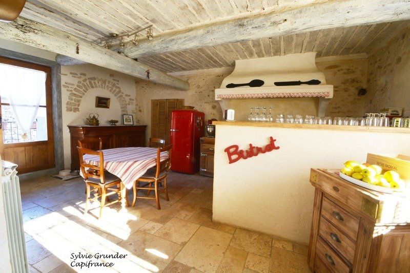 House in Centre Ancien-Cros-Lotins, Éguilles, France 4 - 18363649