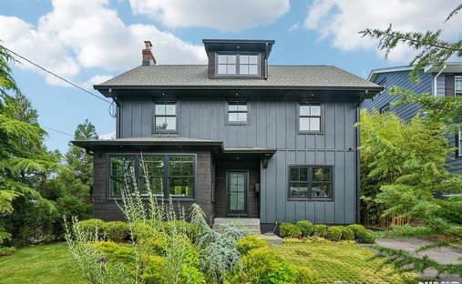 House in Caldwell, New Jersey, United States 1