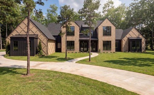 House in Montgomery, Texas, United States 1