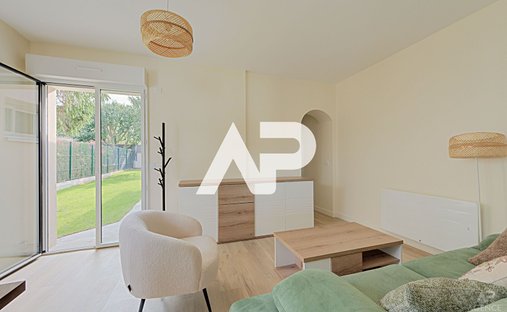 House in Centre Ville, Rueil-Malmaison, France 1