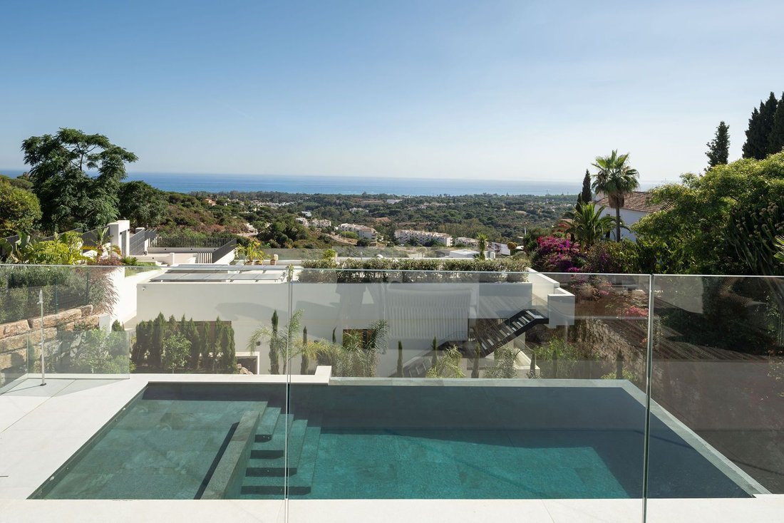 Villa in Elviria-Cabopino, Marbella, Spain 2 - 18118591