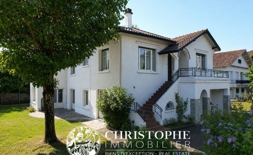 House in Pau, Nouvelle-Aquitaine, France 1
