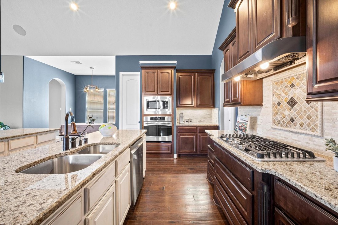 House in Spring, Texas, United States 5 - 18366674