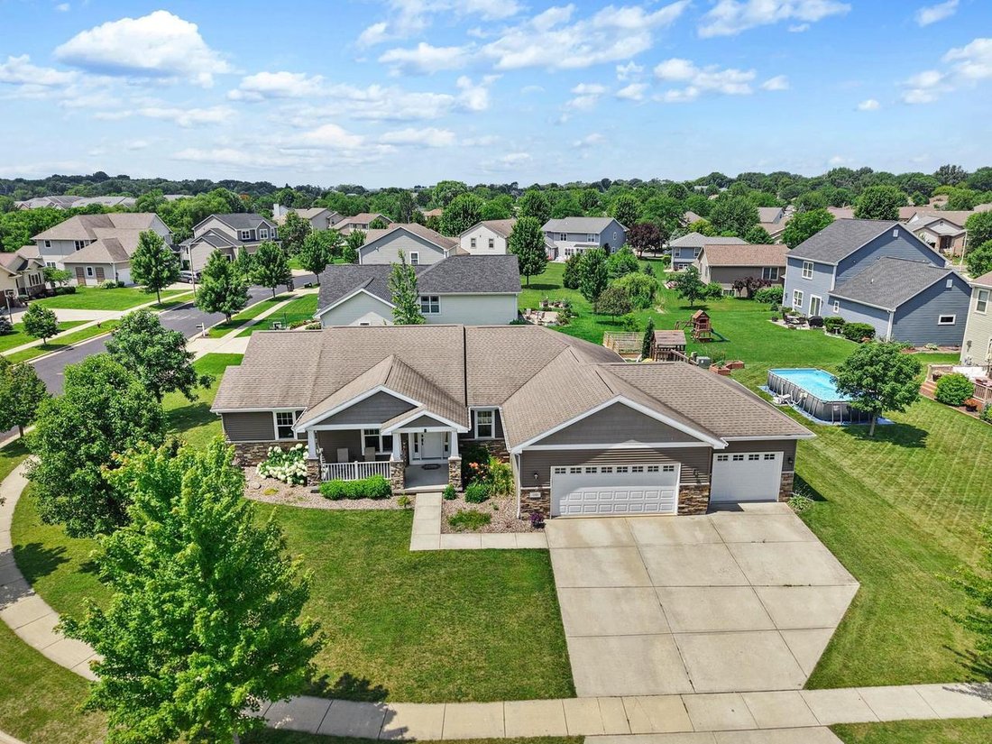 House in Cottage Grove, Wisconsin, United States 2 - 18365555