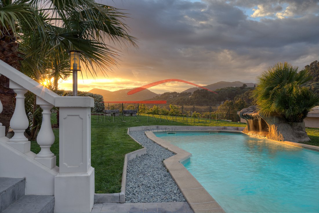 Estate in La Turbie, Provence-Alpes-Côte d'Azur, France 3 - 17759858