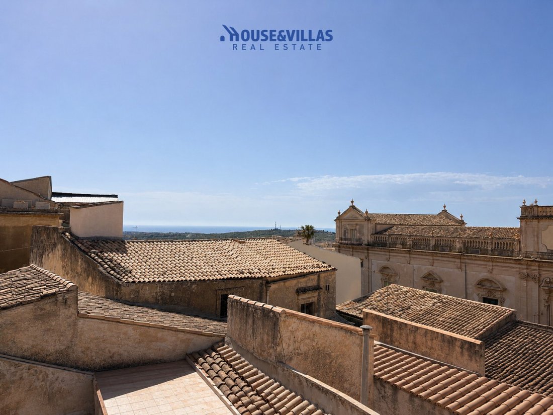 House in Center, Noto, Sicily 3 - 18364315
