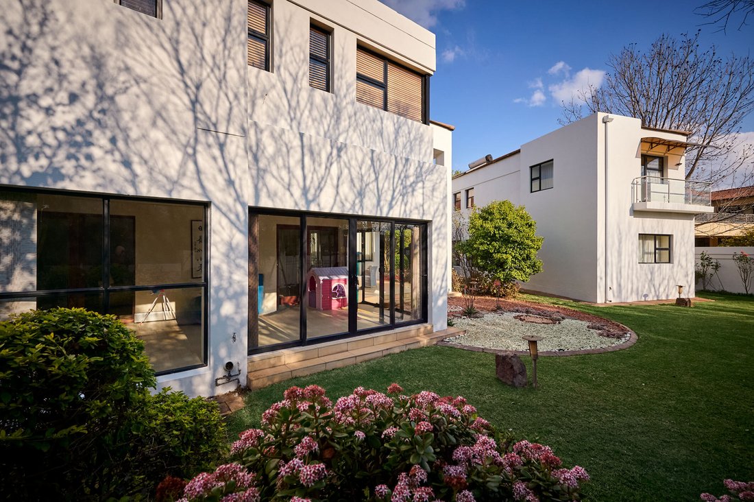 Country House in Carlswald Estate, Gauteng, South Africa 2 - 18369053