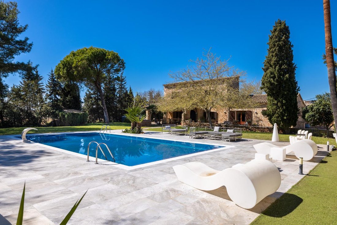 Estate in Binissalem, Balearic Islands, Spain 1 - 18362731