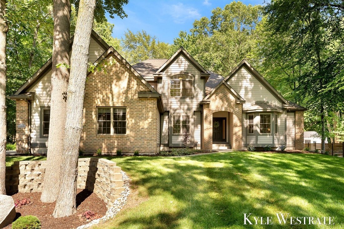 House in Norton Shores, Michigan, United States 2 - 18366803