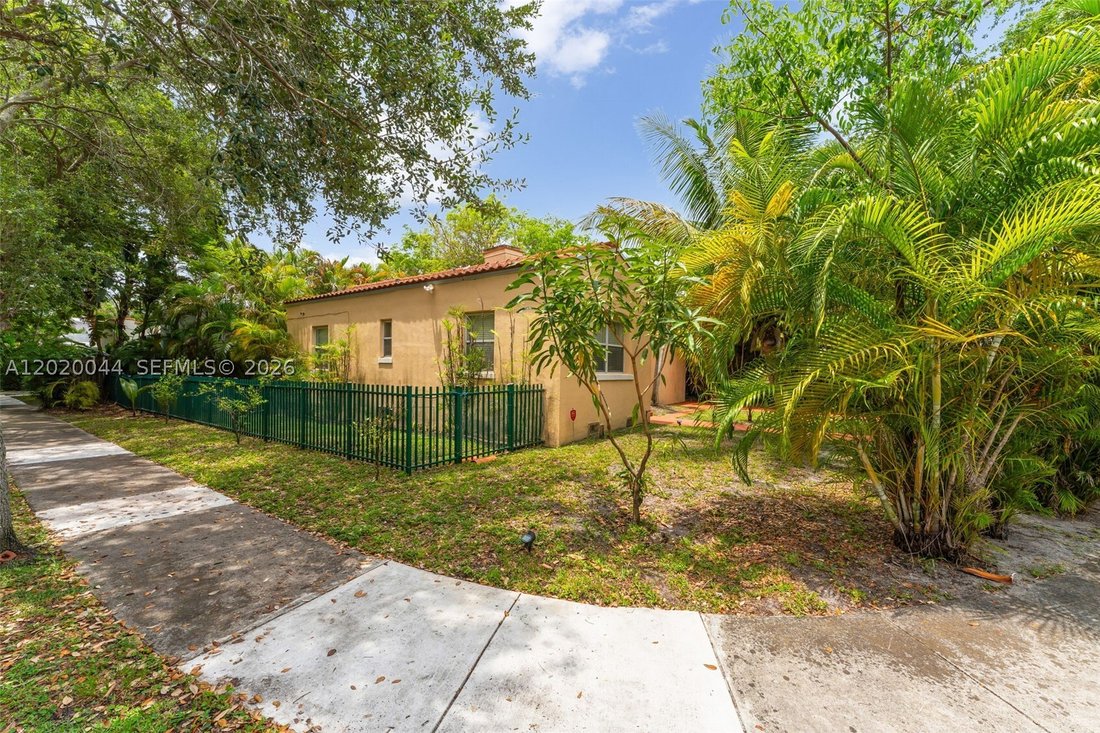 House in Miami, Florida, United States 2 - 17933149