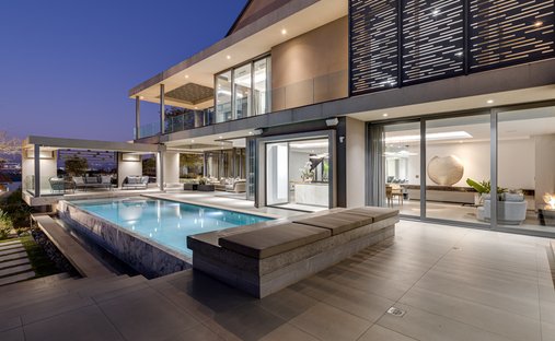 Farm Ranch in Waterfall Equestrian Estate, Gauteng, Südafrika 1