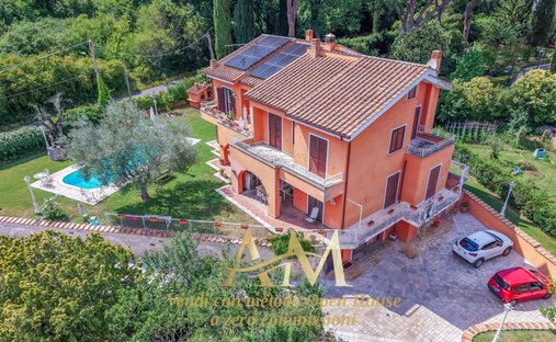 House in Historic Center, Tivoli, Lazio 1