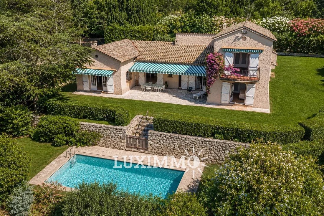 Villa in Mougins, Provence-Alpes-Côte d'Azur, France 1 - 18363865