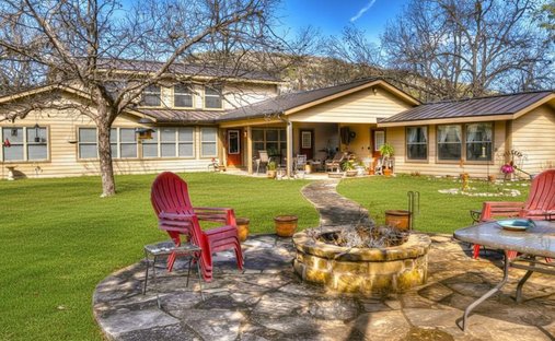 House in Uvalde, Texas, United States 1