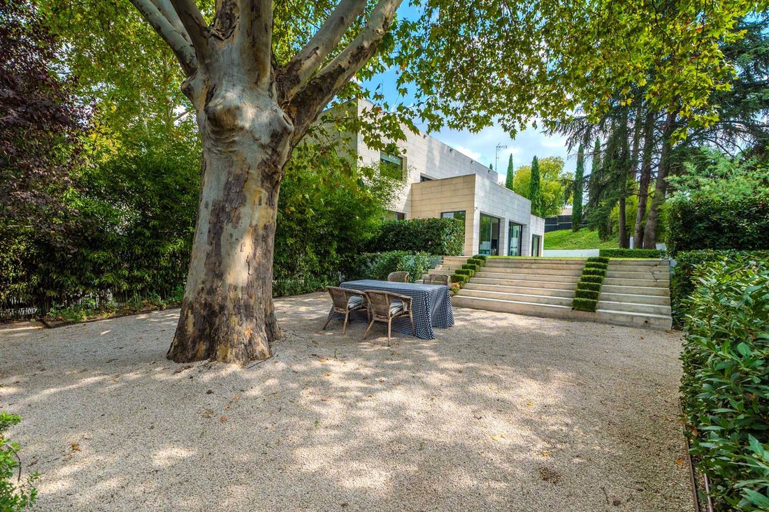 Villa in Moncloa-Aravaca, Madrid, Spain 4 - 18363612