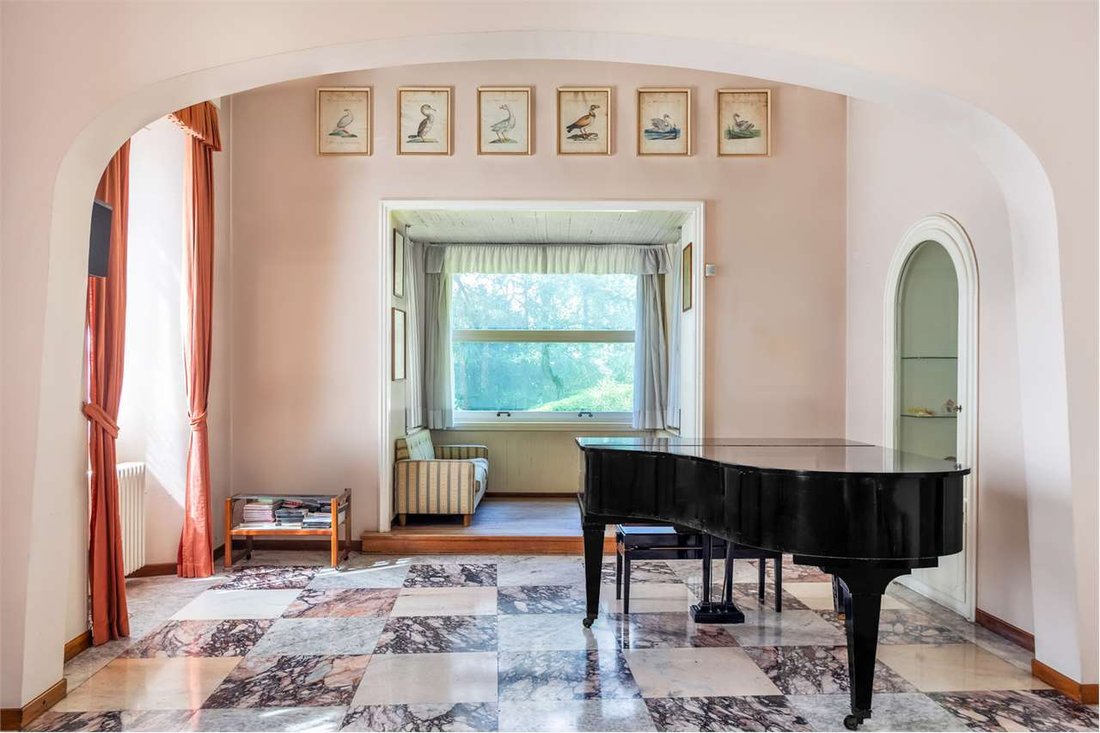 Villa in Lungo Lago-Centro, Lecco, Lombardy 5 - 18365441