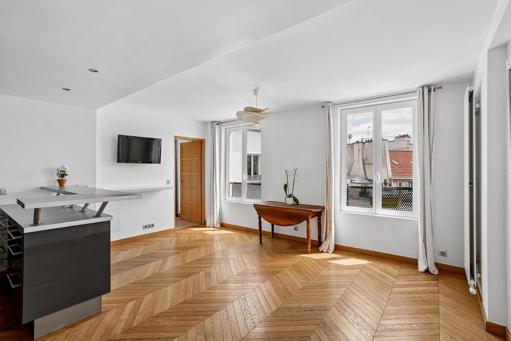 Apartment in Montorgueil-Saint Denis, Paris 2e Arrondissement, Paris 1 - 18363889