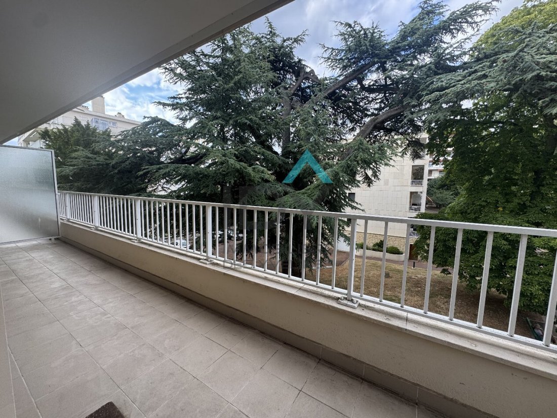 Apartment in Forêt, Saint-Germain-en-Laye, France 2 - 18366101