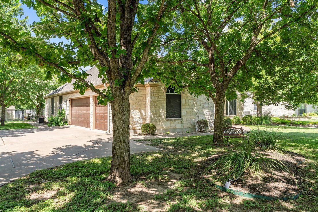 House in Hutto, Texas, United States 5 - 18366165