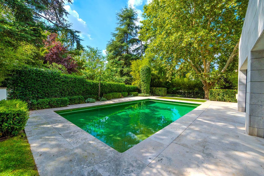 Villa in Moncloa-Aravaca, Madrid, Spain 2 - 18363612