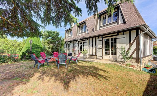 House in Basses Roches, Conflans-Sainte-Honorine, France 1