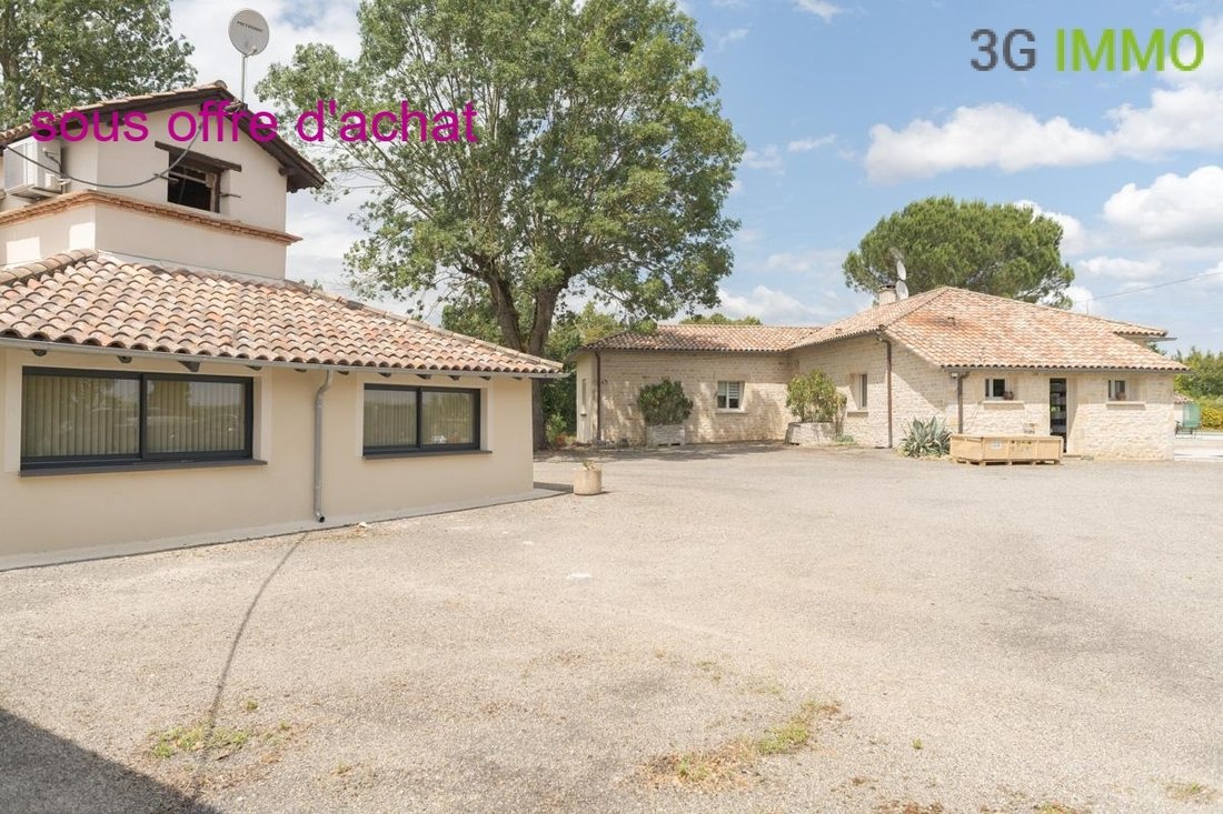 Estate in Sud, Caussade, France 1 - 18226285