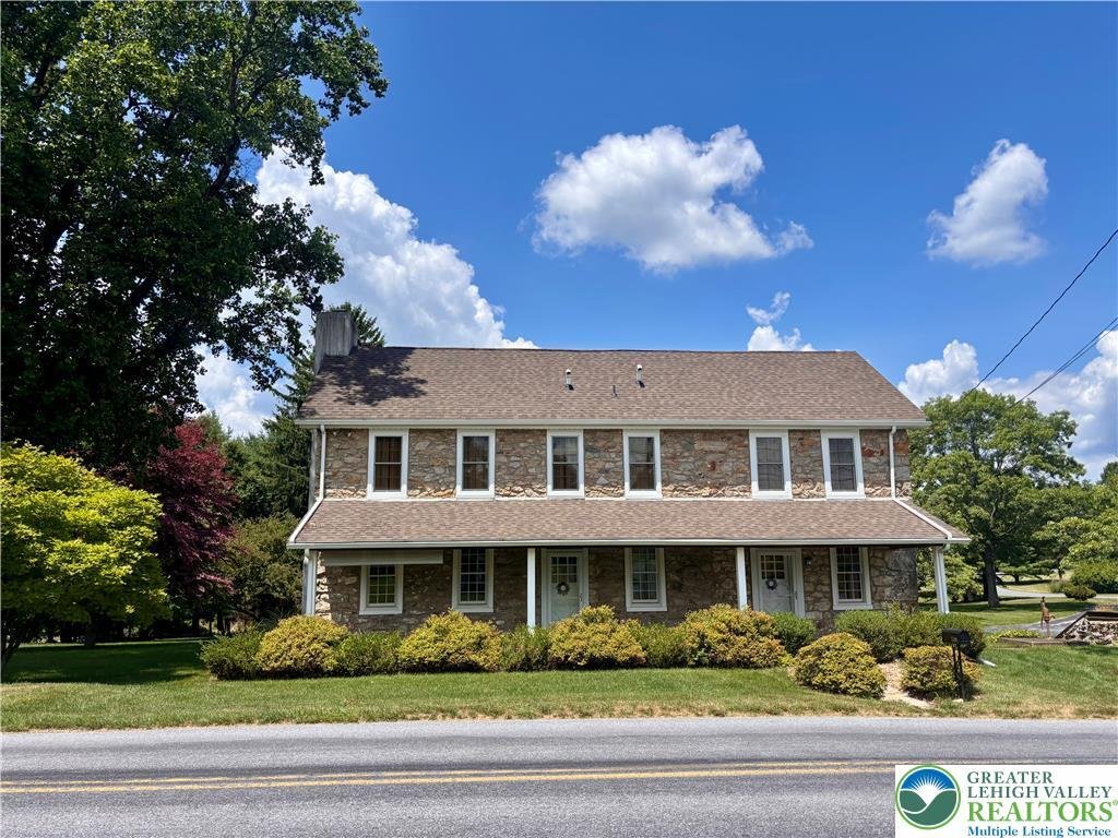 House in Hellertown, Pennsylvania, United States 1 - 18369450