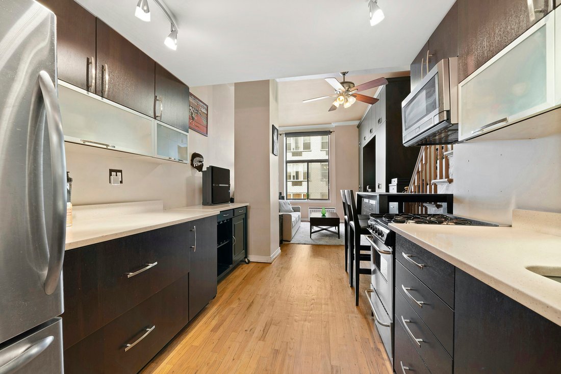 House in New York, New York, United States 2 - 18354322