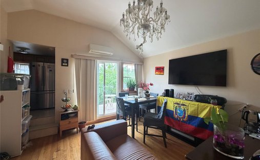 House in New York, New York, United States 1