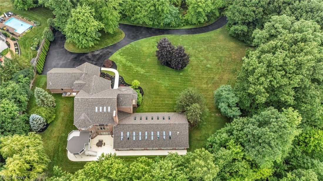 House in Painesville, Ohio, United States 3 - 18366348