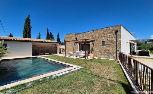 Villa in Zone Rurale Sud, Carpentras, France 1