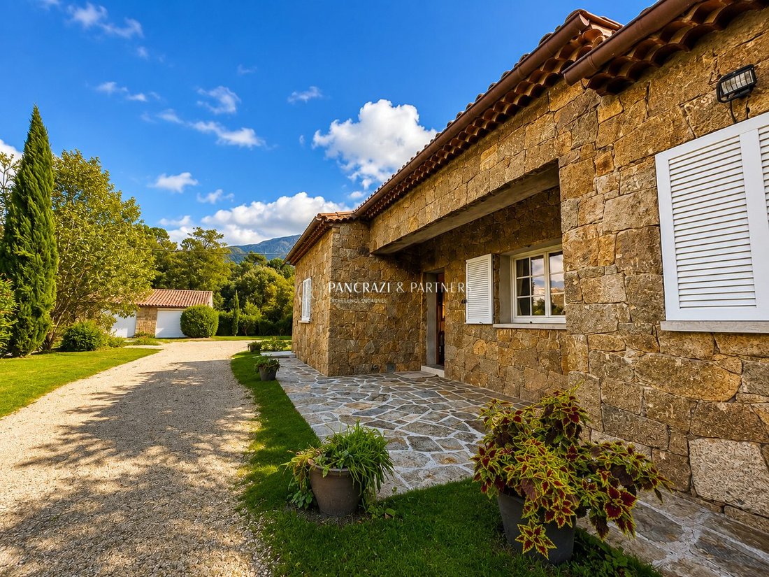 Villa in Ucciani, Corsica, France 1 - 18369742