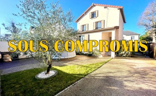 House in Basses Roches, Conflans-Sainte-Honorine, France 1