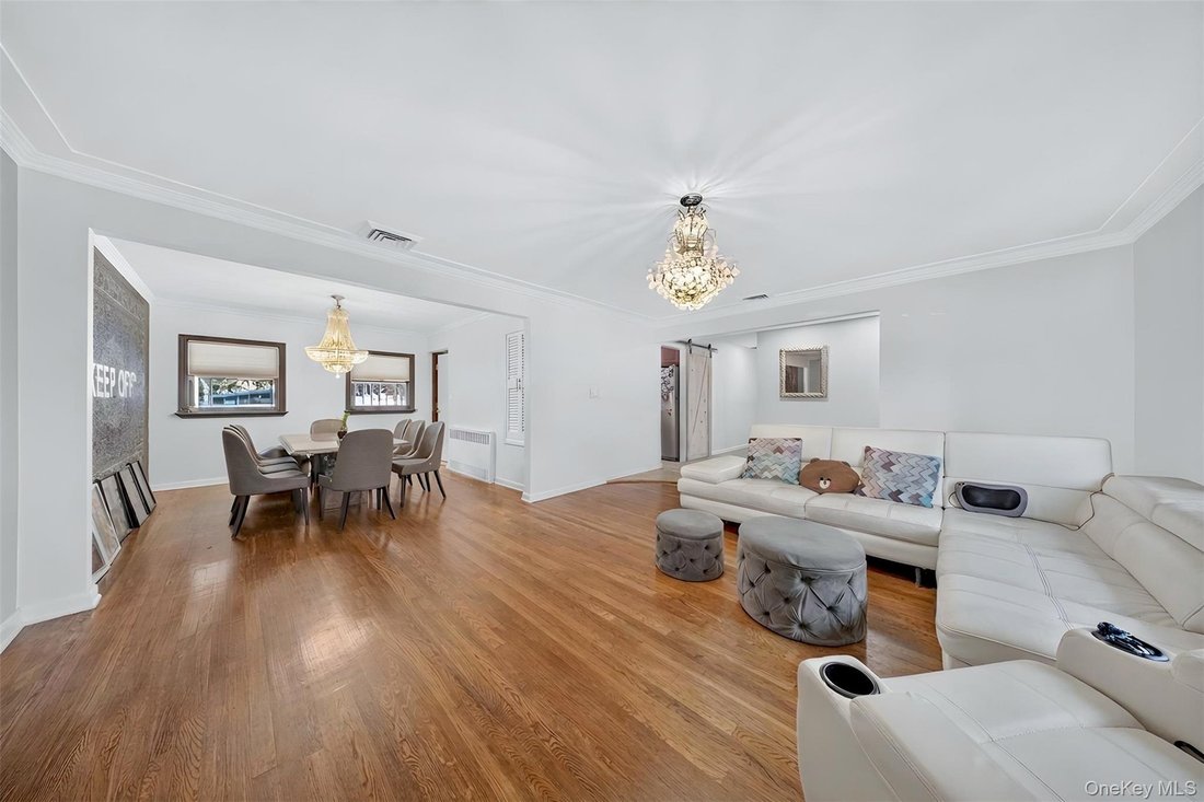 House in New York, New York, United States 4 - 18365290