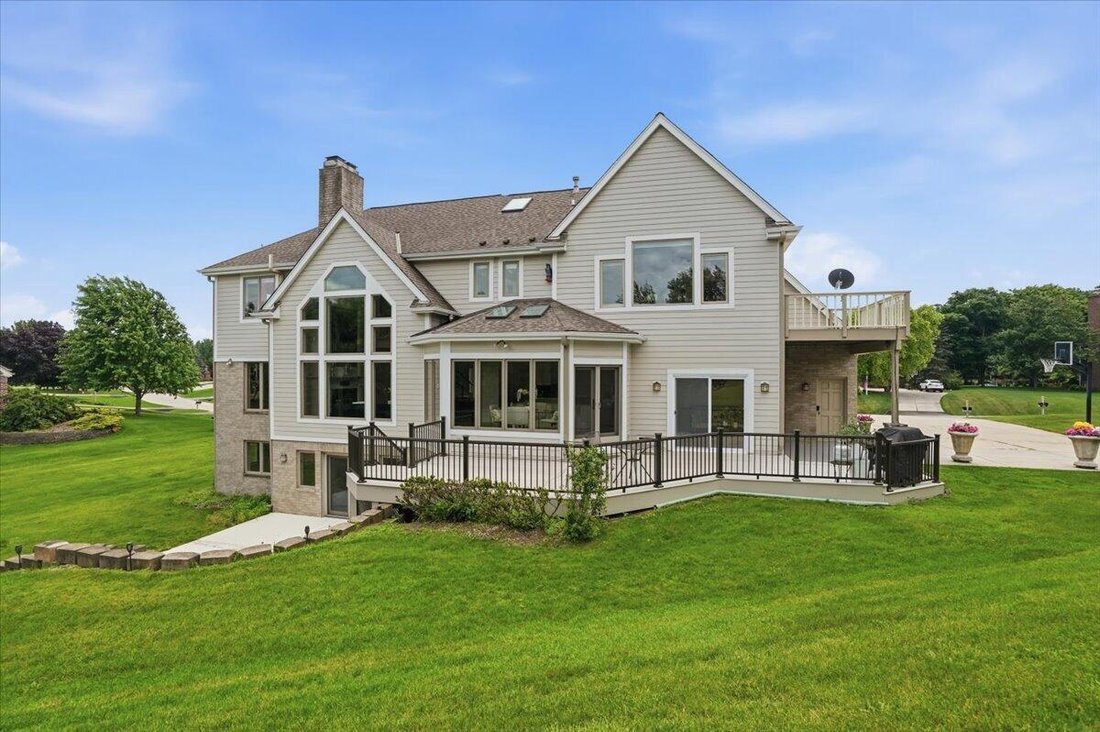 House in Pewaukee, Wisconsin, United States 2 - 18086386