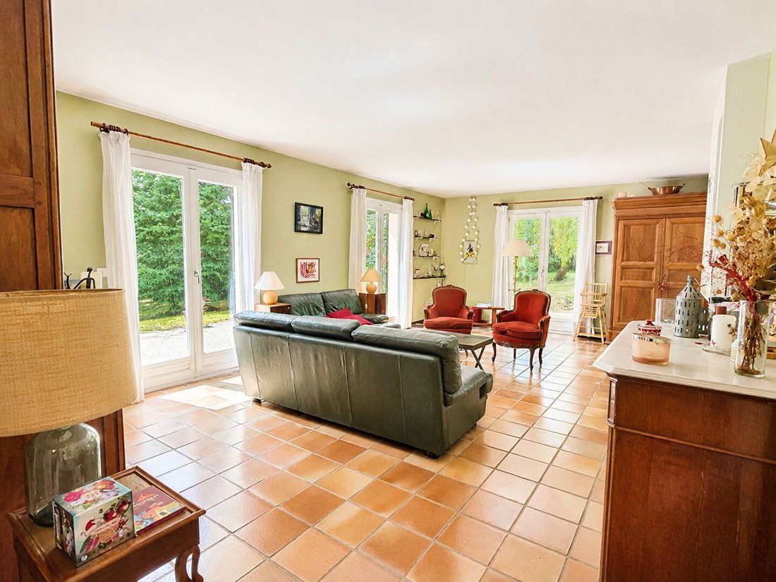 House in Forêt, Saint-Germain-en-Laye, France 5 - 18363548