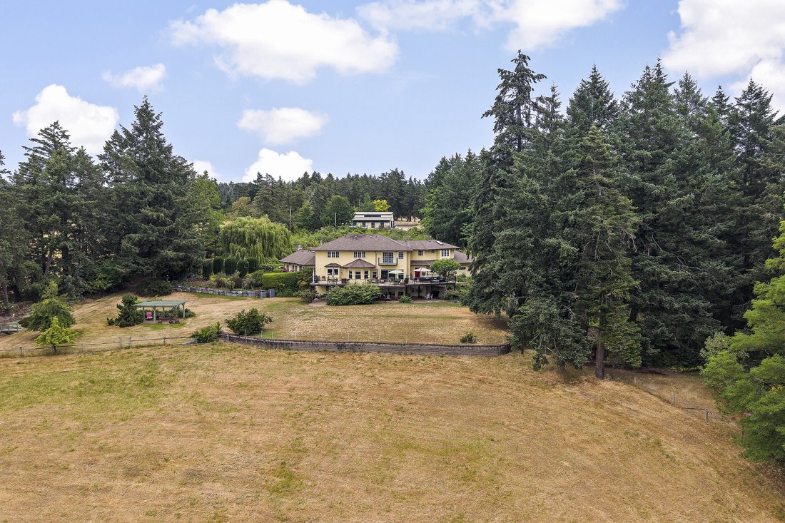 House in Duncan, British Columbia, Canada 2 - 18366940