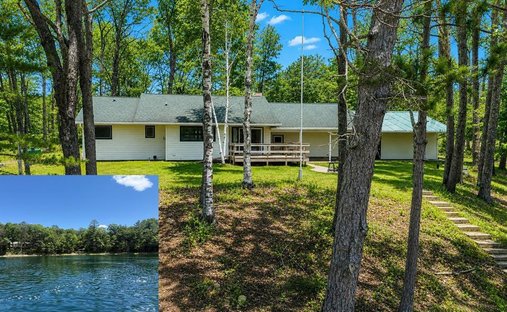 House in Stone Lake, Wisconsin, United States 1