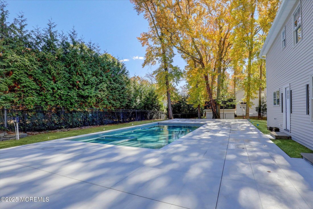 House in Oakhurst, New Jersey, United States 5 - 18365107