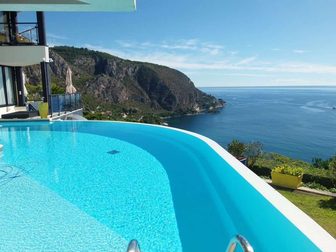 House in Èze, Provence-Alpes-Côte d'Azur, France 2 - 18363937