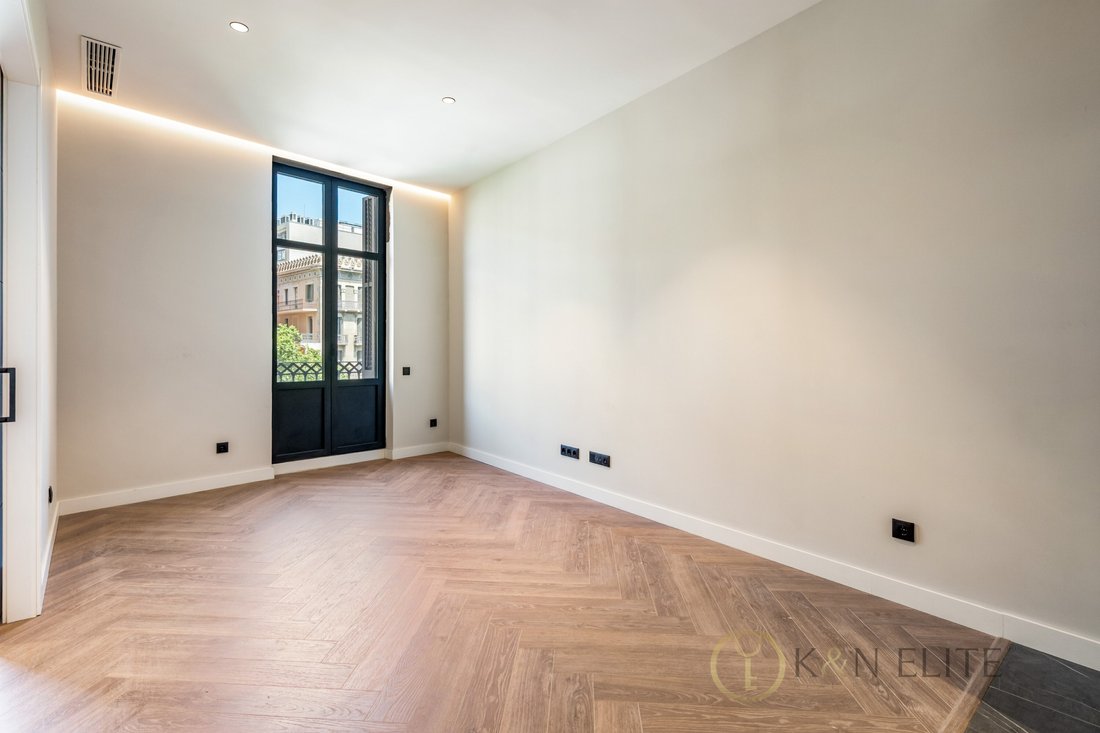 Apartment in Eixample, Barcelona, Spain 2 - 18367371