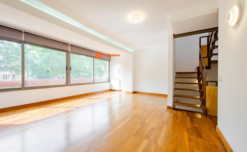 Chalet in Barrio Salamanca, Madrid, Spain 1
