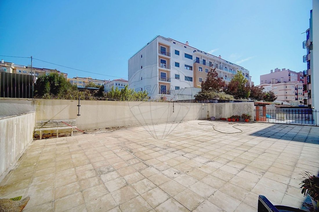 Apartment in Massama e Monte Abraao, Lisbon, Portugal 2 - 18363792