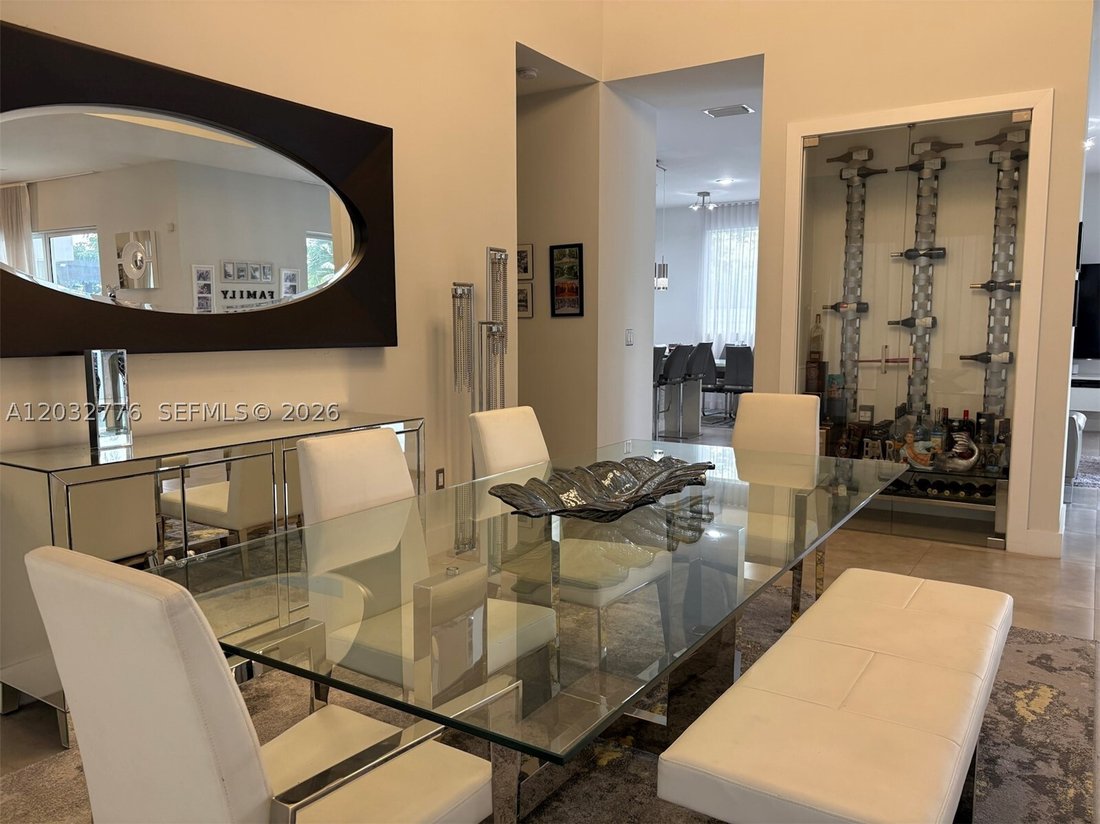 House in Doral, Florida, United States 4 - 18366136