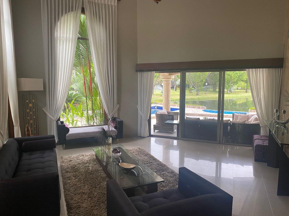 House in Guayaquil, Guayas, Ecuador 3 - 18364460