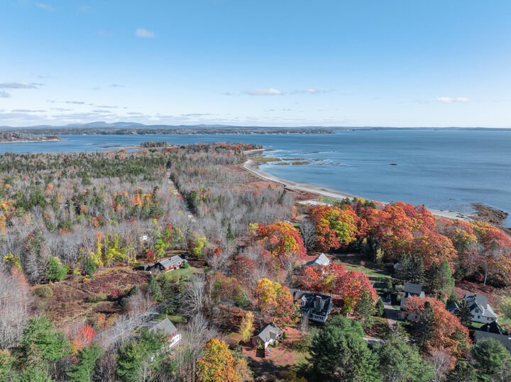 Trenton, Maine, United States 2 - 18369517